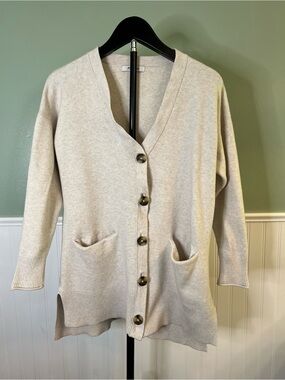 Madewell Light Cream Button-Front V-Neck Cardigan. Size XS
